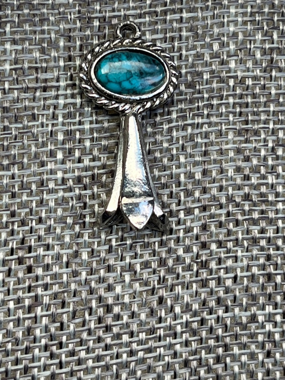 Silver-Tone VTG  Pendant ForbNecklace with Turquoise Oval Stone